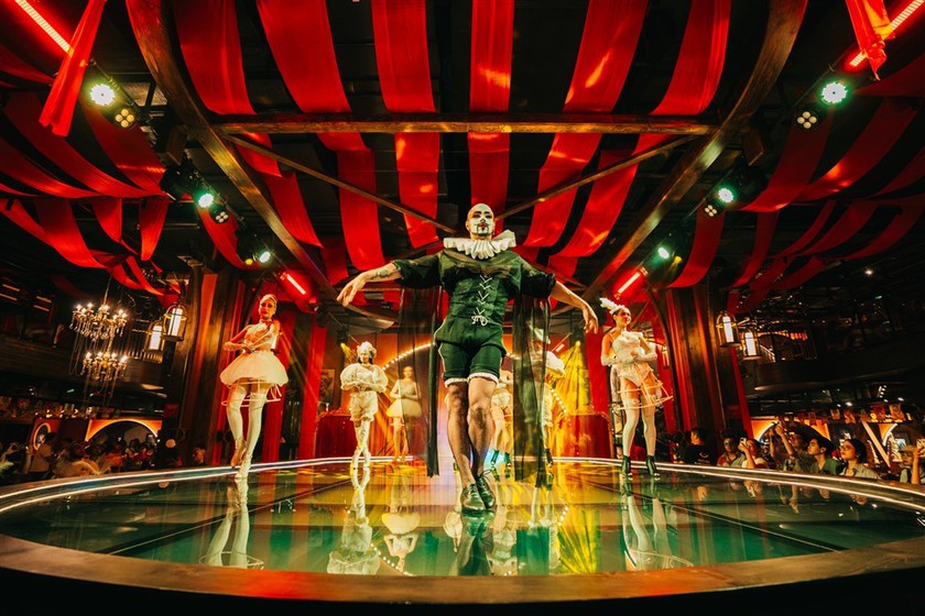 Pháo hoa, lễ hội và show diễn đã truyền cảm hứng du lịch Việt Nam như thế nào- Ảnh 2. Pháo hoa, lễ hội và show diễn đã truyền cảm hứng du lịch Việt Nam như thế nào- Ảnh 2.
