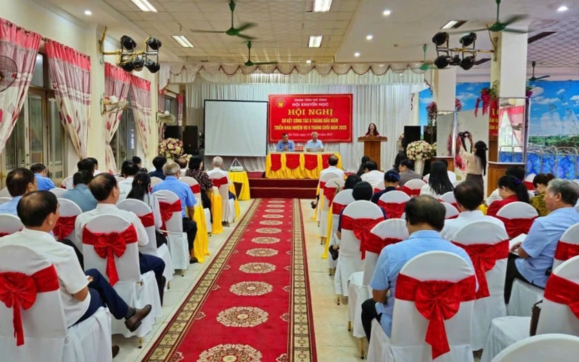 Hà Tĩnh tiếp tục huy động quỹ khuyến học đạt hiệu quả - Ảnh 1.