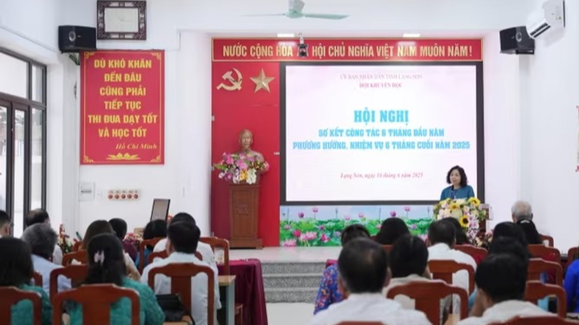 Lạng Sơn: Trao bảng vàng khuyến học cho 34 cá nhân - Ảnh 1.