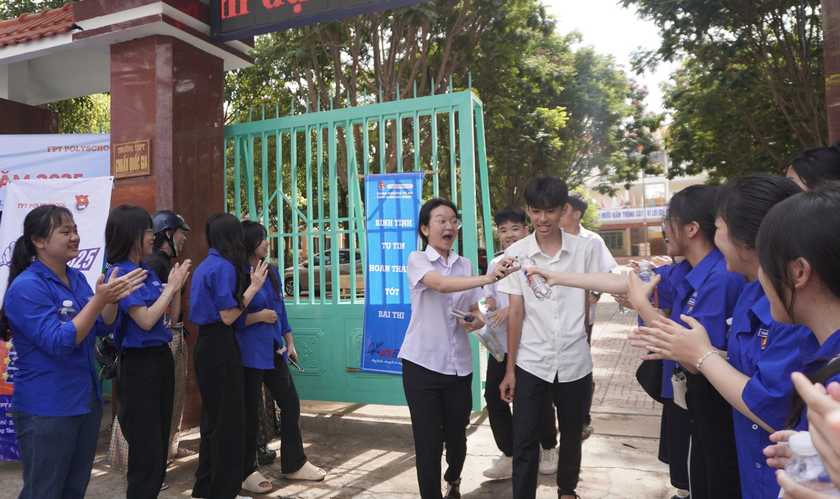 Điểm thi lớp 10 của Đắk Lắk năm 2025 - Ảnh 1.