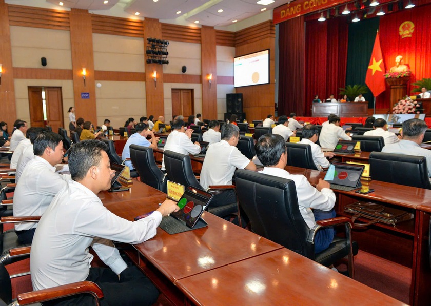 Hải Phòng: Bãi bỏ chính sách hỗ trợ thêm đối với cán bộ, công chức, người lao động khi thực hiện sắp xếp bộ máy - Ảnh 1.
