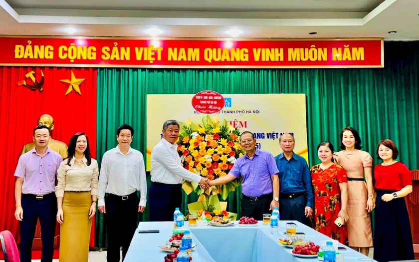 Phó Chủ tịch UBND thành phố Hà Nội Nguyễn Mạnh Quyền chúc mừng Hội Nhà báo thành phố - Ảnh 1.