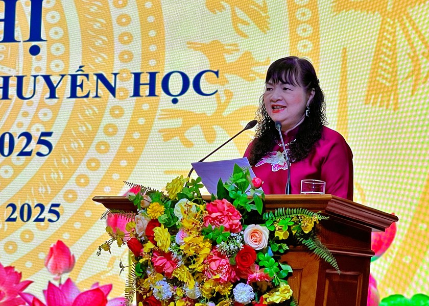 Hội Khuyến học Hà Nội tổng kết hoạt động nhiệm kỳ, huy động mọi nguồn lực cho khuyến học thời kỳ mới - Ảnh 1.