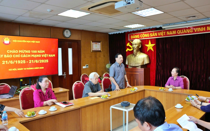 Hội Khuyến học Việt Nam kỷ niệm 100 năm ngày Báo chí Cách mạng Việt Nam - Ảnh 4.