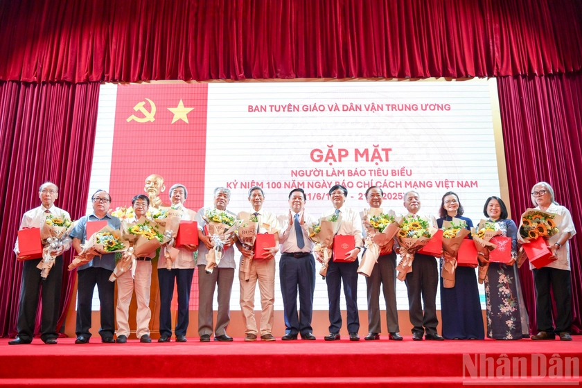 bài viết của đồng chí Nguyễn Trọng Nghĩa, Uỷ viên Bộ Chính trị, Bí thư Trung ương Đảng, Trưởng Ban Tuyên giáo và Dân vận Trung ương - Ảnh 2.