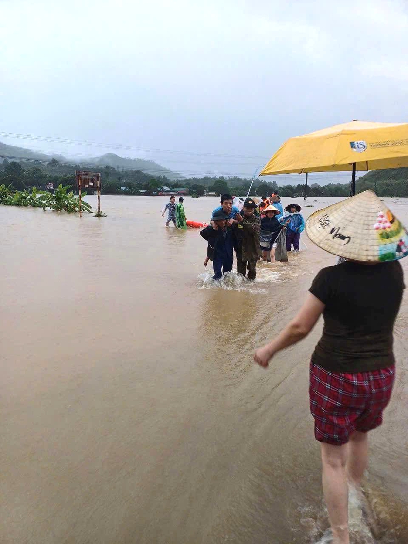 Mưa lớn, lũ lên - Thủ tướng yêu cầu tập trung ứng phó ở miền núi trung du Bắc Bộ - Ảnh 3.