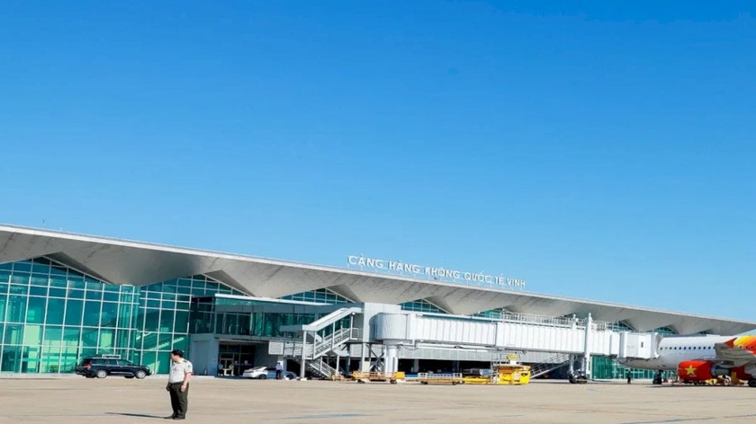 Tạm đóng cửa sân bay Vinh 6 tháng - Ảnh 1.