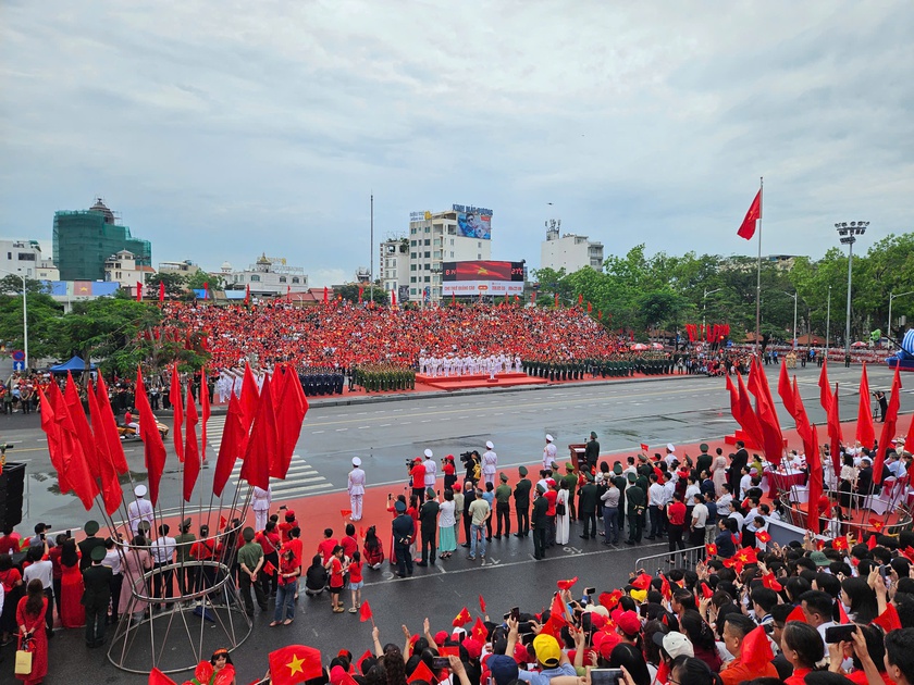 Nhiều hoạt động chào mừng Lễ công bố về hợp nhất thành phố Hải Phòng và tỉnh Hải Dương - Ảnh 2.