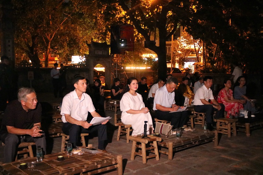 Hải Phòng: Chính thức khai thác tour du lịch đêm đầu tiên từ ngày 28/6 - Ảnh 2.