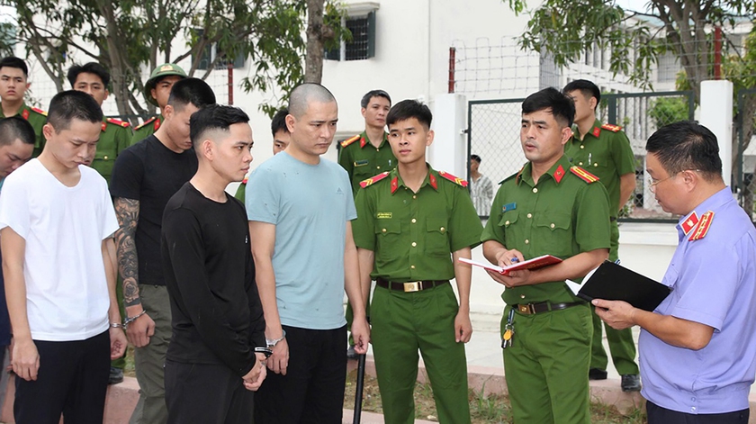Công an Nghệ An bắt giữ gần 100 đối tượng lừa đảo xuyên quốc gia, chiếm đoạt hơn 2.000 tỷ đồng - Ảnh 3.