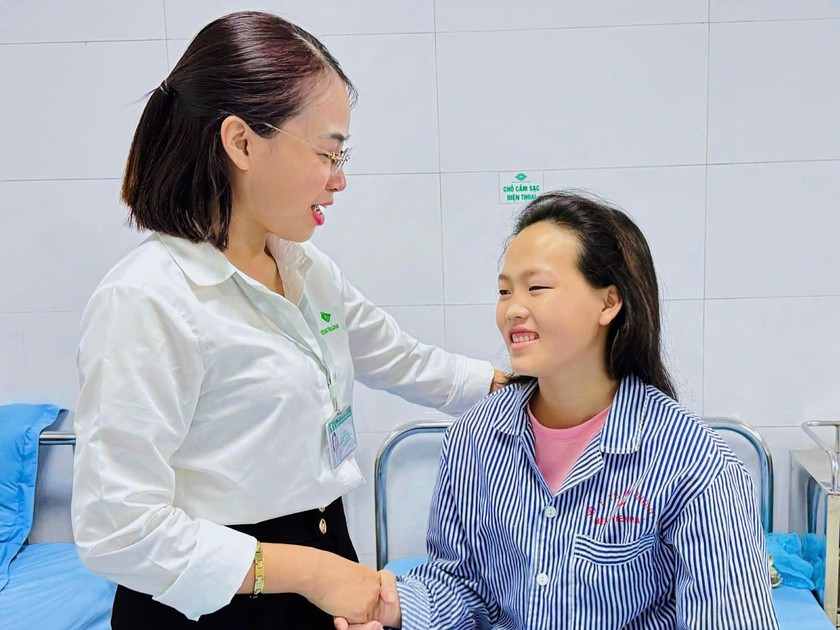 Hải Phòng: Cứu kịp thời ca chấn thương xuyên nhãn cầu nguy kịch - Ảnh 2.