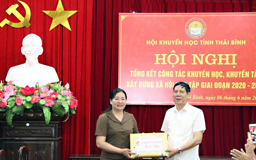 Thái Bình tổng kết công tác khuyến học, khuyến tài, xây dựng xã hội học tập giai đoạn 2020-2025 - Ảnh 3.