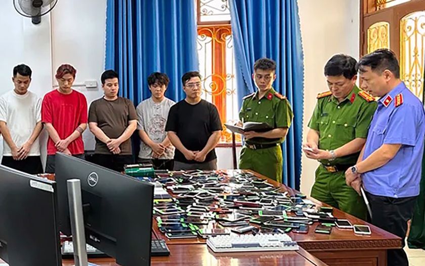 Người trẻ mở tài khoản ngân hàng rồi bán lại cho tội phạm giá vài triệu đồng - Ảnh 2.
