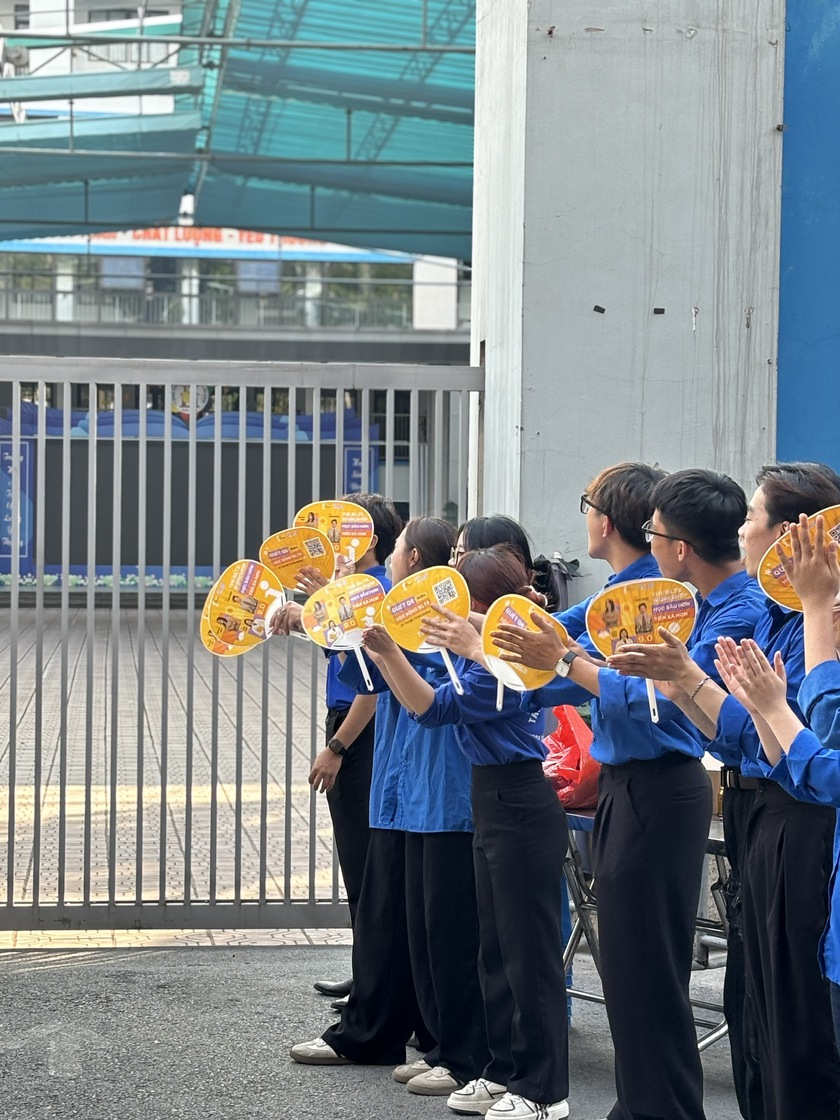 Ngày thi cuối: Gương mặt thí sinh, gương chiếu hy vọng- Ảnh 3. Ngày thi cuối: Gương mặt thí sinh, gương chiếu hy vọng- Ảnh 3.