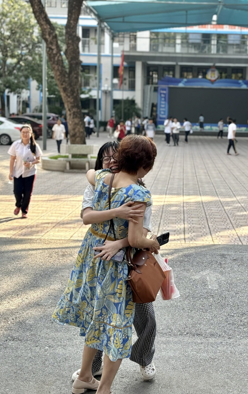 Ngày thi cuối: Gương mặt thí sinh, gương chiếu hy vọng- Ảnh 6. Ngày thi cuối: Gương mặt thí sinh, gương chiếu hy vọng- Ảnh 6.
