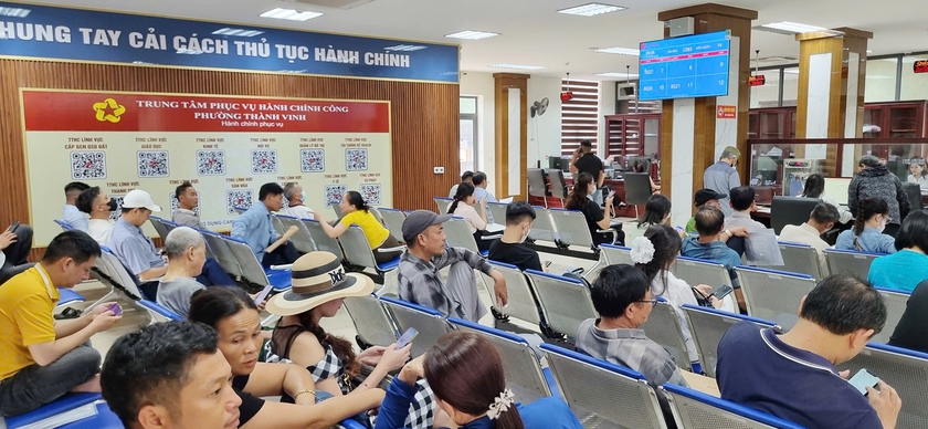Ngày đầu tiên các phường, xã ở Nghệ An vận hành chính quyền 2 cấp - Ảnh 2.