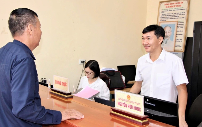 Ngày đầu tiên các phường, xã ở Nghệ An vận hành chính quyền 2 cấp - Ảnh 6.
