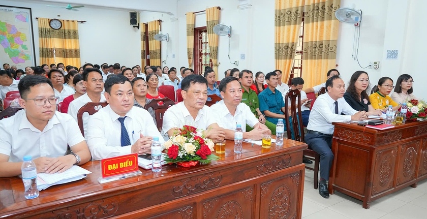 Ngày đầu tiên các phường, xã ở Nghệ An vận hành chính quyền 2 cấp - Ảnh 4.