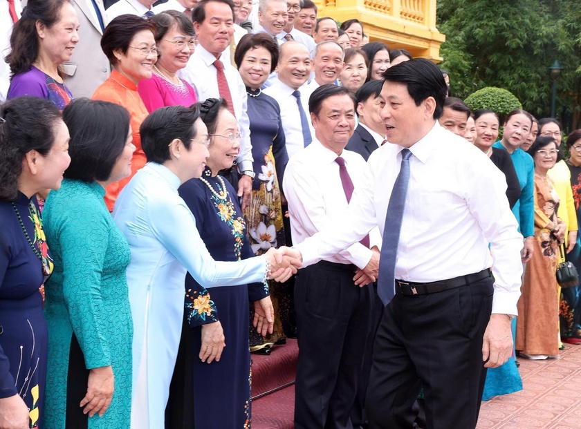 Chủ tịch nước Lương Cường gặp mặt đại biểu khuyến học tiêu biểu toàn quốc - Ảnh 8.