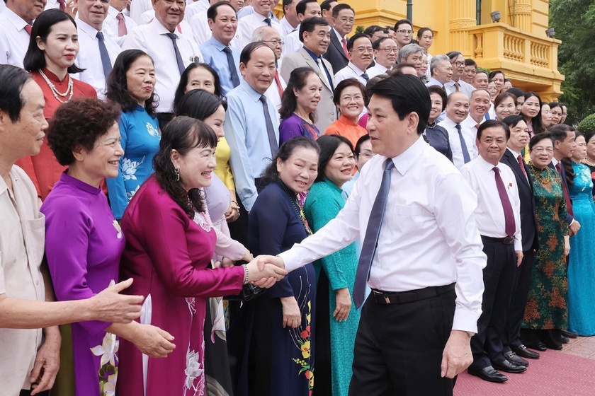 Chủ tịch nước Lương Cường gặp mặt đại biểu khuyến học tiêu biểu toàn quốc - Ảnh 9.
