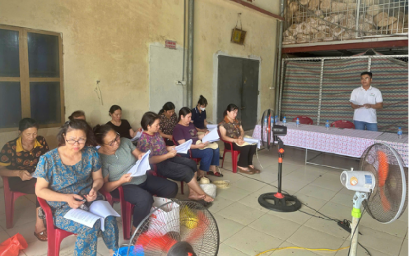 Nghệ nhân Ưu tú Phạm Thị Ngắn nhận danh hiệu "Học không bao giờ cùng" - Ảnh 4.