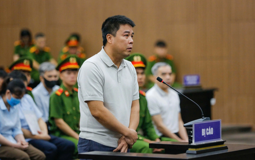 Cựu Chủ tịch Tập đoàn Phúc Sơn lĩnh án 30 năm tù, bà Hoàng Thị Thúy Lan nhận mức án 14 năm tù - Ảnh 1.