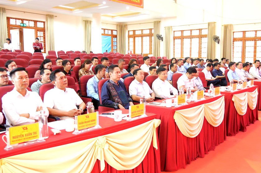 6 phường, xã của khu vực Sa Pa ký kết quy chế phối hợp phát triển du lịch và phòng chống thiên tai, cháy rừng - Ảnh 2.