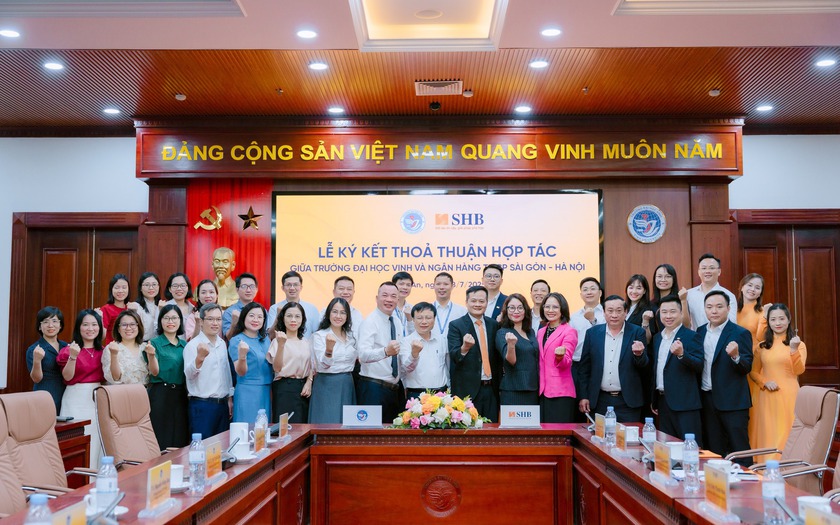 SHB và Trường Đại học Vinh ký kết hợp tác. Ảnh: SHB SHB và Trường Đại học Vinh ký kết hợp tác. Ảnh: SHB