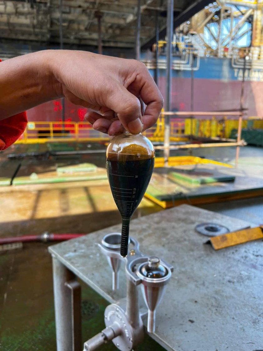 Dự án phát triển mỏ Kình Ngư Trắng - Kình Ngư Trắng Nam chính thức đón dòng dầu thương mại đầu tiên - Ảnh 2.