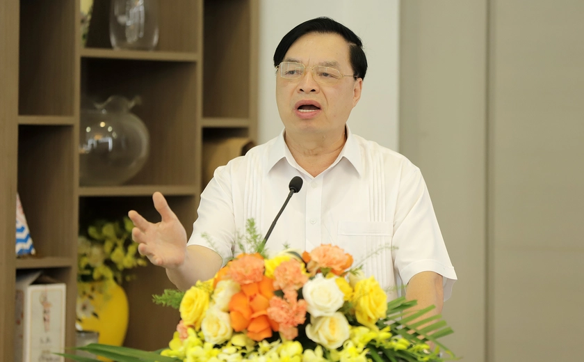 Thường vụ Hội Khuyến học Việt Nam tổ chức Hội nghị lần thứ tám, chủ động ổn định tổ chức đáp ứng tình hình mới - Ảnh 2.