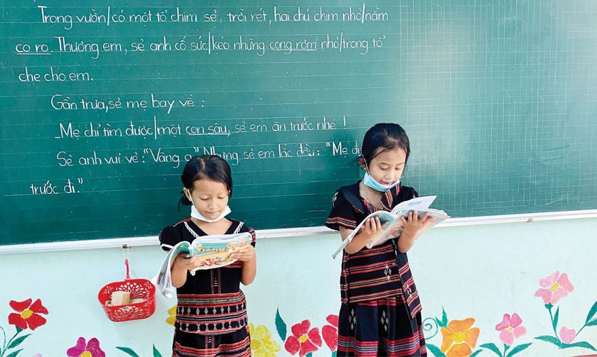 Bộ Chính trị thống nhất chủ trương đầu tư xây dựng trường học tại xã biên giới - Ảnh 1.