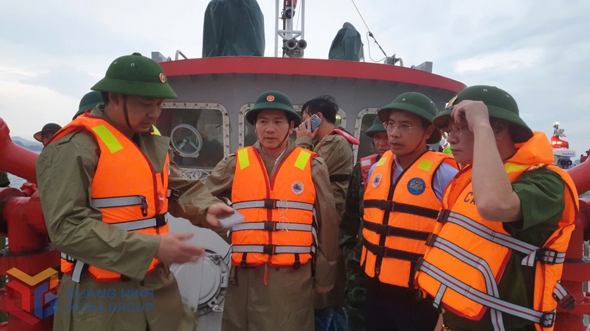 Vụ lật tàu trên vịnh Hạ Long, cứu được 10 người, tìm thấy 37 thi thể - Ảnh 4.