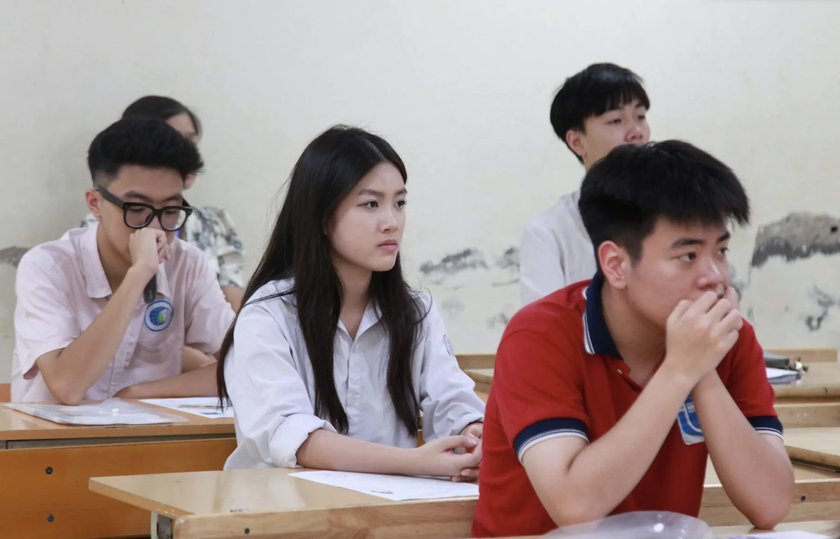 Bộ Giáo dục và Đào tạo công bố bách phân vị 7 tổ hợp xét tuyển đại học - Ảnh 1.