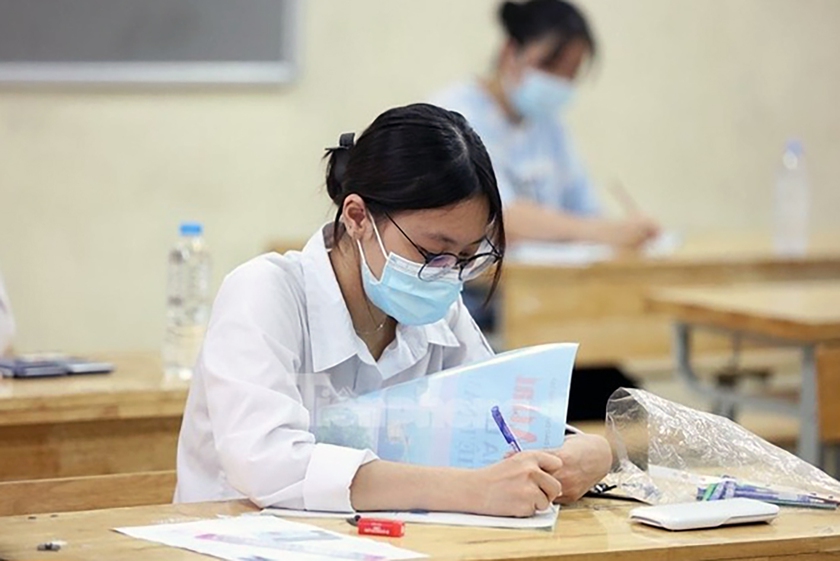Quá nhiều kì thi đang bủa vây thí sinh - Ảnh 1.