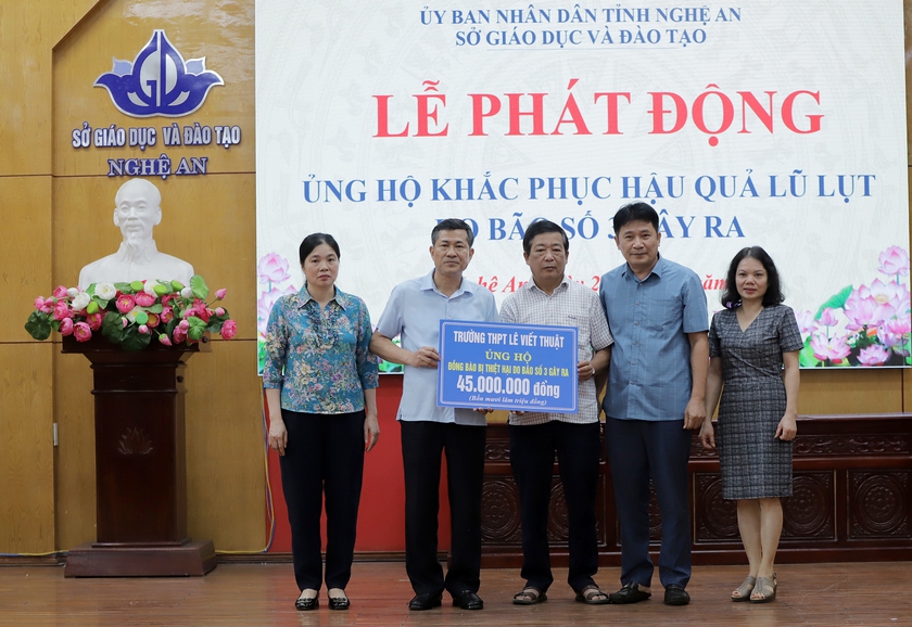 Ngành giáo dục Nghệ An phát động ủng hộ khắc phục hậu quả bão số 3 - Ảnh 8.