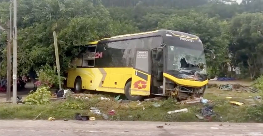 Tai nạn xe khách trên Quốc lộ 1A ở Hà Tĩnh khiến 9 người tử vong- Ảnh 3.