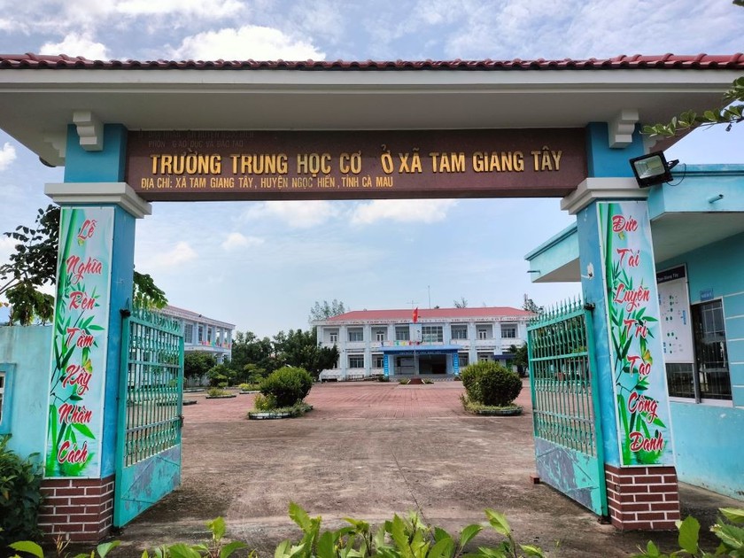 Vụ Hiệu trưởng bị buộc tội tham ô: Mong xét xử thấu tình, đạt lý - Ảnh 1.