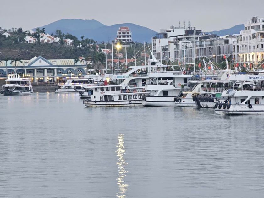 Quảng Ninh: Nghiên cứu lắp đặt thiết bị cảnh báo dông, lốc trên vịnh Hạ Long, vịnh Bái Tử Long - Ảnh 1.
