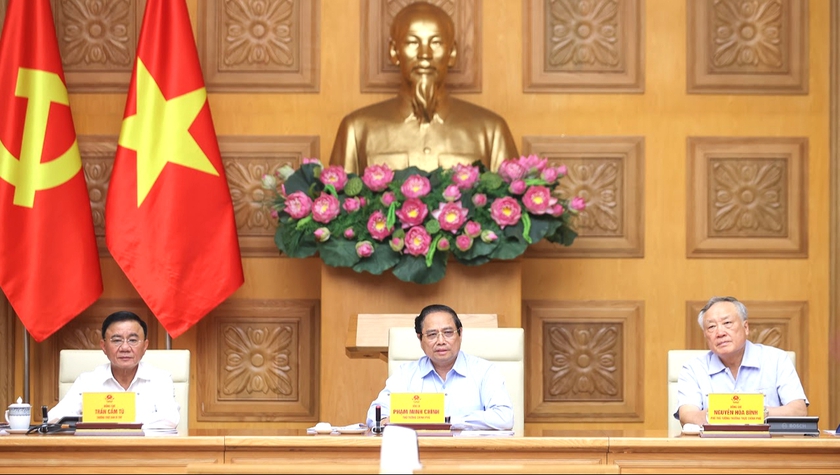 Khẩn trương trình Bộ Chính trị dự thảo Nghị quyết về đột phá phát triển giáo dục đào tạo quốc dân hiện đại - Ảnh 1.