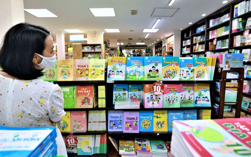 Loay hoay một hay nhiều bộ sách giáo khoa - Ảnh 1.