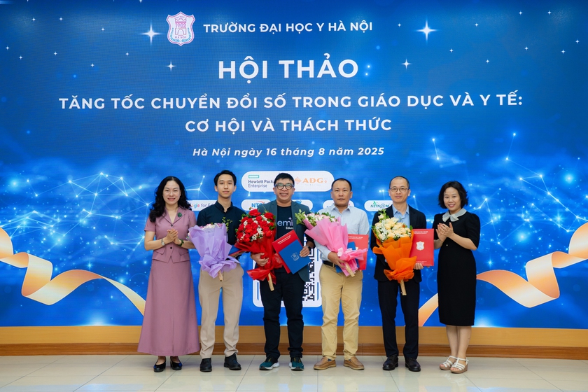 Tăng tốc chuyển đổi số trong giáo dục và y tế: Cơ hội và thách thức- Ảnh 1.