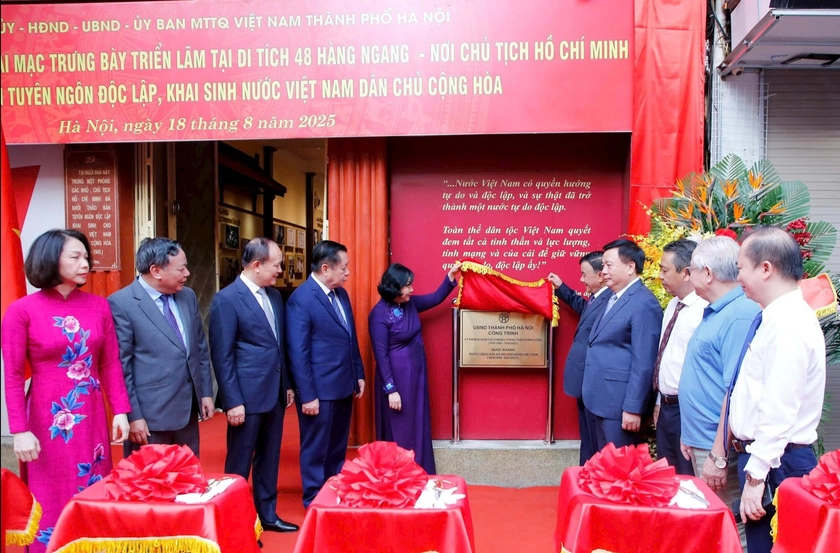 Di tích 48 Hàng Ngang - nơi Chủ tịch Hồ Chí Minh khởi thảo “Tuyên ngôn độc lập” chính thức mở cửa - Ảnh 1.