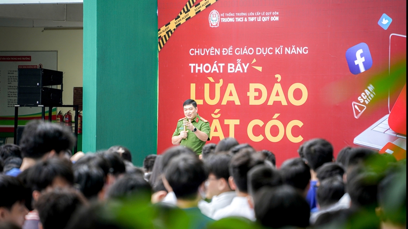 "Con đã có thêm 'võ' nếu đối mặt với bẫy lừa đảo và bắt cóc online!"- Ảnh 1.