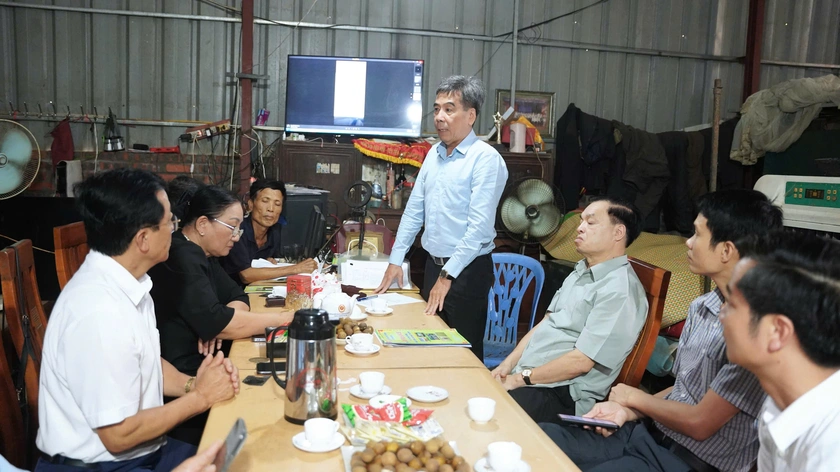Đoàn công tác Giải thưởng Nhân tài Đất Việt 2025 khảo sát công trình cảnh báo lũ tại Bắc Ninh - Ảnh 7.
