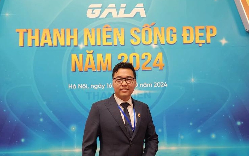 Sinh viên Lê Yên Thanh - giờ đã là CEO của Phenikaa MaaS tại Giải thưởng Thanh niên sống đẹp 2024. Ảnh: BTC Sinh viên Lê Yên Thanh - giờ đã là CEO của Phenikaa MaaS tại Giải thưởng Thanh niên sống đẹp 2024. Ảnh: BTC
