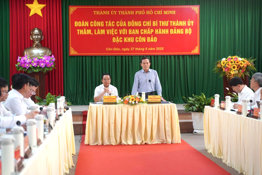 Bí thư Thành ủy Thành phố Hồ Chí Minh gợi mở hướng phát triển vùng đất thiêng Côn Đảo - Ảnh 1.