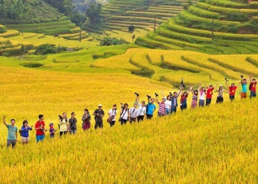 Du lịch Việt Nam trải nghiệm mùa thu quyến rũ với Tết Trung thu rực rỡ sắc màu - Ảnh 2.