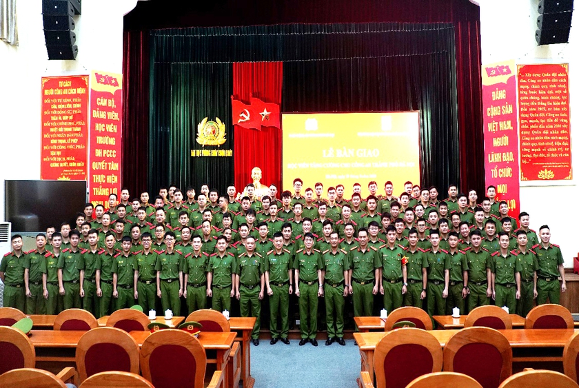 120 học viên Trường Đại học Phòng cháy chữa cháy tham gia phục vụ sự kiện A80 - Ảnh 1.