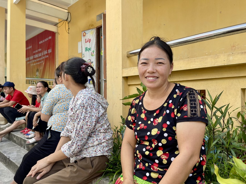 Khánh thành tường bao và tặng quà cho điểm trường mầm non vùng cao Lũng Hoài - Ảnh 9.