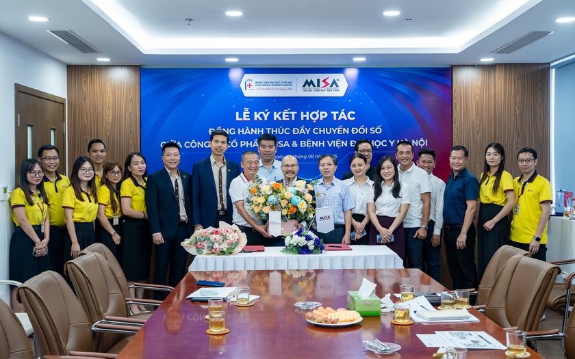 Công ty Cổ phần MISA cùng Bệnh viện Đại học Y Hà Nội đã chính thức ký kết Biên bản ghi nhớ hợp tác. Công ty Cổ phần MISA cùng Bệnh viện Đại học Y Hà Nội đã chính thức ký kết Biên bản ghi nhớ hợp tác.